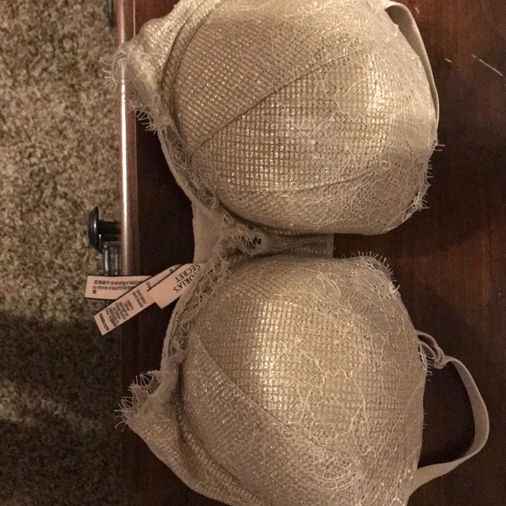 Victoria Secret Bra’s